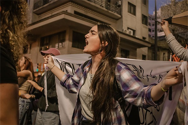 imgi_4_uruguay-el-estado-ya-no-mata-estudiantes-2